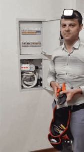 Електрик Київ - монтажні і ремонтні роботи в електрощиті Електрик Київ - монтажні і ремонтні роботи в електрощиті