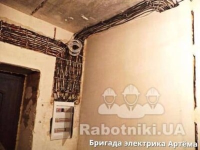 Прокладаю проводку в квартирі Прокладаю проводку в квартирі