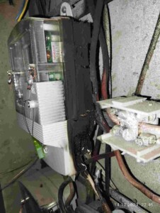 Відновлюю електропостачання квартири за півгодини від початку комендантської години Відновлюю електропостачання квартири за півгодини від початку комендантської години