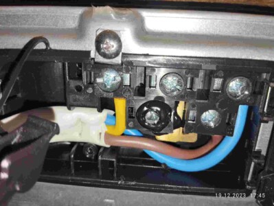 Відновлюю живлення електроплити після відгоряння контакту Відновлюю живлення електроплити після відгоряння контакту