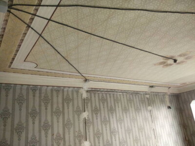 Роблю нову проводку, роблю штроби, прокладаю проводи Роблю нову проводку, роблю штроби, прокладаю проводи