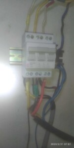 Підключаю перемикач автоматичного вводу резерву від дизельного генератора Підключаю перемикач автоматичного вводу резерву від дизельного генератора