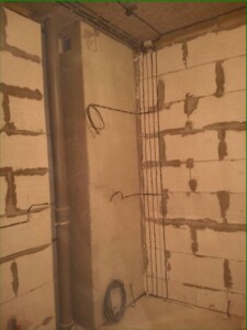 Роблю штроблення стін і нову електропроводку квартир Роблю штроблення стін і нову електропроводку квартир