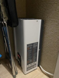 Роблю підключення стабілізатора напруги Роблю підключення стабілізатора напруги